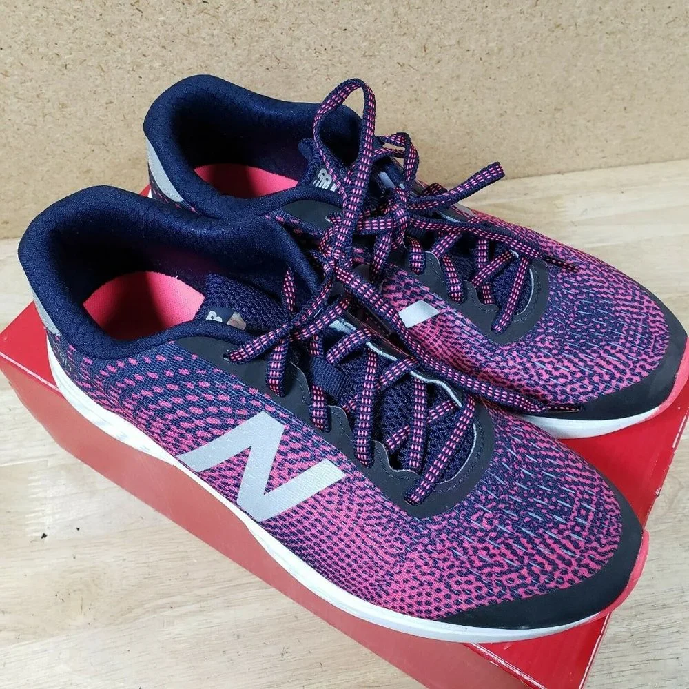 New Balance ‎ KJARNSPY Lace Up Sneakers Sports Shoes Blue Pink Womens size 7